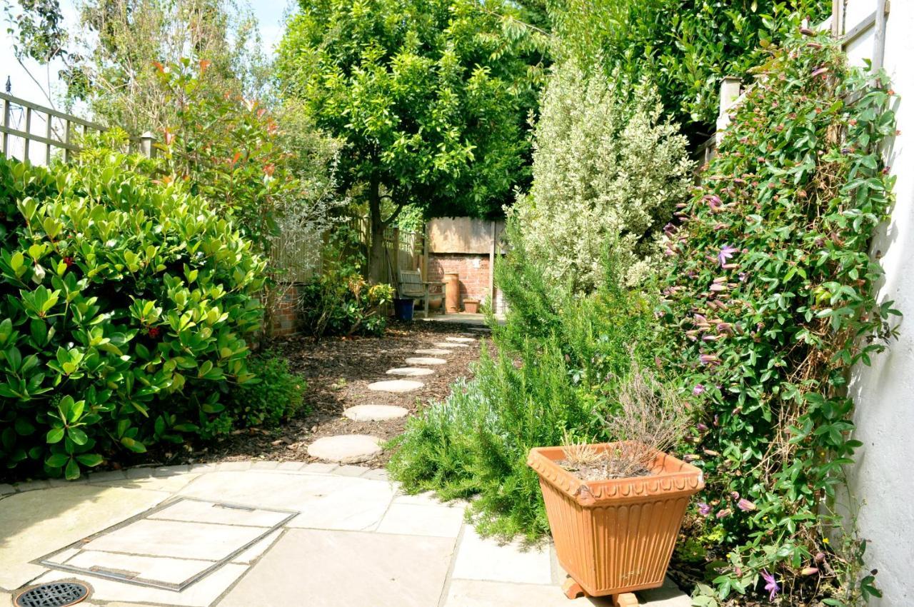 Little Lane Vila Alverstoke Exterior foto